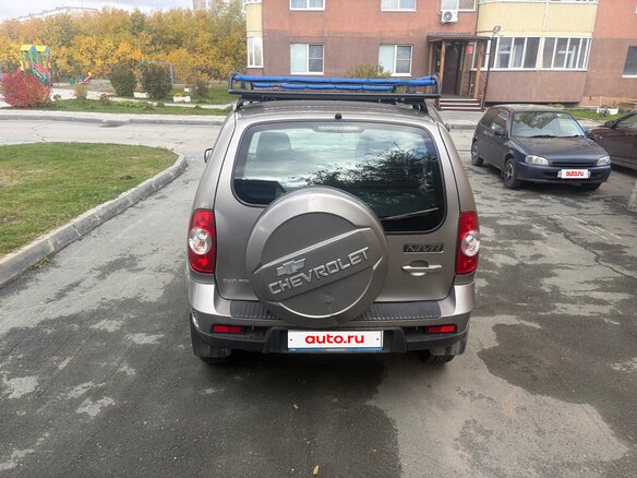 2016 Chevrolet Niva I Рестайлинг, серый, 850000 рублей - вид 3