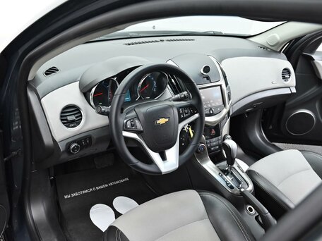 2013 Chevrolet Cruze I Рестайлинг, серый, 749000 рублей, вид 5