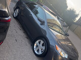 2014 Toyota Camry US Market VII (XV50) Рестайлинг, серебристый, 1540000 рублей, вид 1