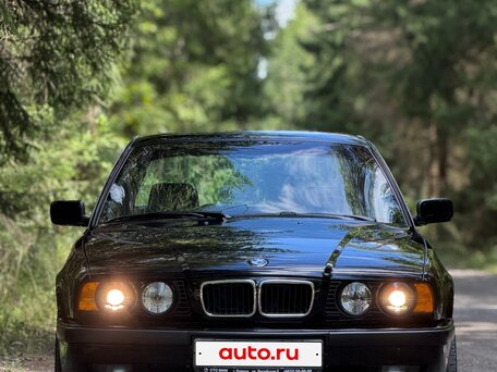 1991 BMW 5 серии 525i III (E34), серебристый, 990000 рублей, вид 4