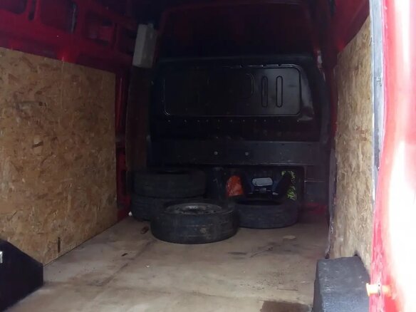 2006 Ford Transit, красный, 675000 рублей - вид 4