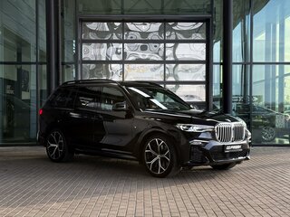 2020 BMW X7 40i I (G07), чёрный, 6950000 рублей, вид 1