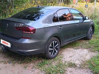 2021 Volkswagen Polo VI, серый, 1600000 рублей, вид 4