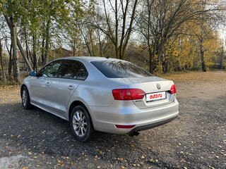 2012 Volkswagen Jetta VI, серебристый, 580000 рублей, вид 4