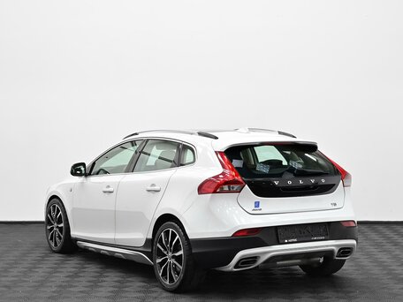 2015 Volvo V40 Cross Country I, белый, 1449000 рублей, вид 4