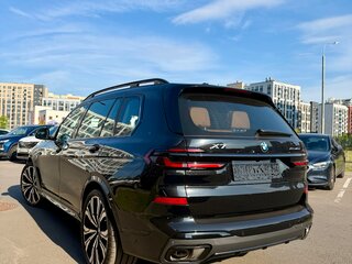 2025 BMW X7 40d I (G07) Рестайлинг, чёрный, 16000000 рублей, вид 3