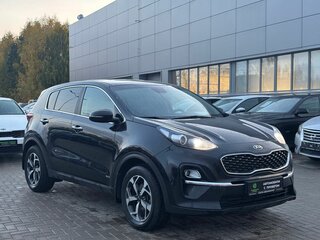 2019 Kia Sportage IV Рестайлинг, чёрный, 1950000 рублей, вид 3