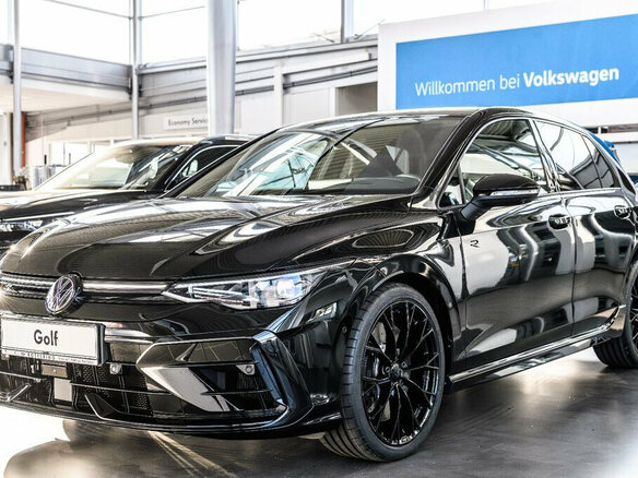 2026 Volkswagen Golf R VIII Рестайлинг, чёрный, 7289000 рублей