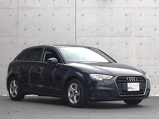 2022 Audi A3 Sportback 30 TFSI IV (8Y), синий, 1415009 рублей, вид 3