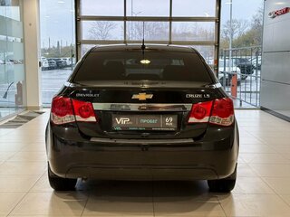 2011 Chevrolet Cruze I, чёрный, 815000 рублей, вид 5