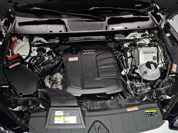 2023 Audi Q5 40 TDI II (FY) Рестайлинг, белый, 5870000 рублей - вид 14