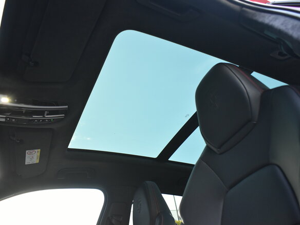 2021 Porsche Cayenne III, красный, 8990000 рублей - вид 27