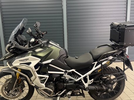 2023 Triumph Tiger 1200, белый, 1410000 рублей, вид 1