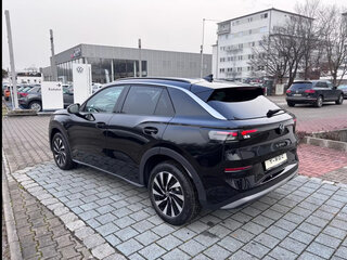 2026 Volkswagen T-Roc II, чёрный, 3760252 рублей, вид 4