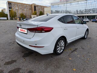 2017 Hyundai Elantra VI (AD), белый, 790000 рублей, вид 5