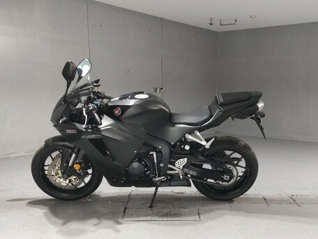 2024 Honda CBR 600RR, чёрный, 1189000 рублей, вид 2