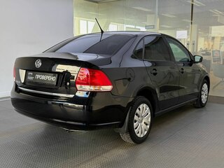 2014 Volkswagen Polo V, чёрный, 990000 рублей, вид 5