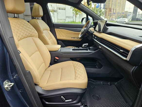 2023 Geely Haoyue L I, синий, 2330000 рублей - вид 9
