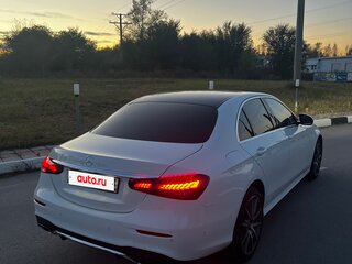 2022 Mercedes-Benz E-Класс 200 V (W213, S213, C238) Рестайлинг, белый, 5300000 рублей, вид 4