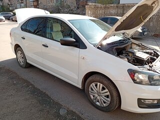 2017 Volkswagen Polo V Рестайлинг, белый, 1300000 рублей, вид 3