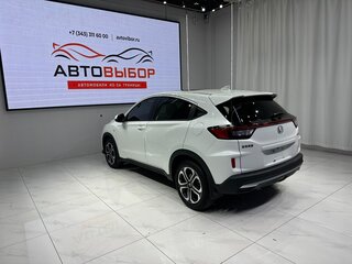 2022 Honda Vezel I Рестайлинг, белый, 1780000 рублей, вид 4