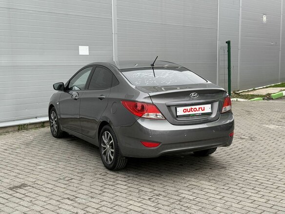 2013 Hyundai Solaris I, серый, 645000 рублей - вид 5