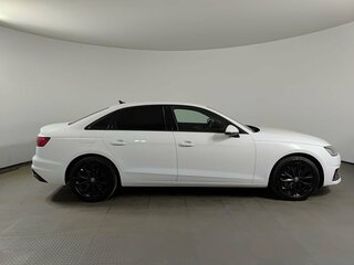 2020 Audi A4 35 TFSI V (B9) Рестайлинг, белый, 2715000 рублей, вид 4