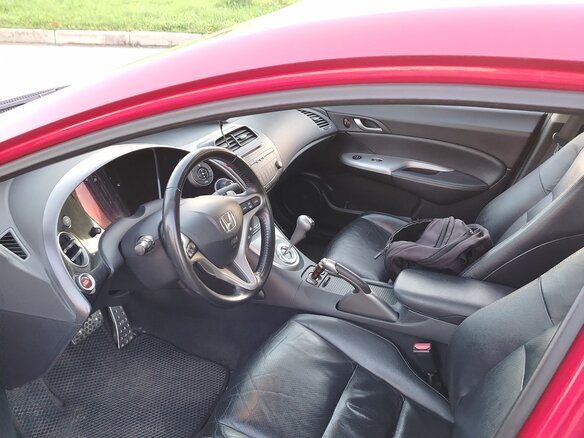 2008 Honda Civic VIII, красный, 500000 рублей - вид 17
