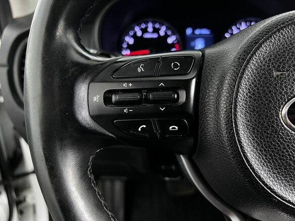 2018 Kia Rio X-Line IV, белый, 1550000 рублей - вид 19