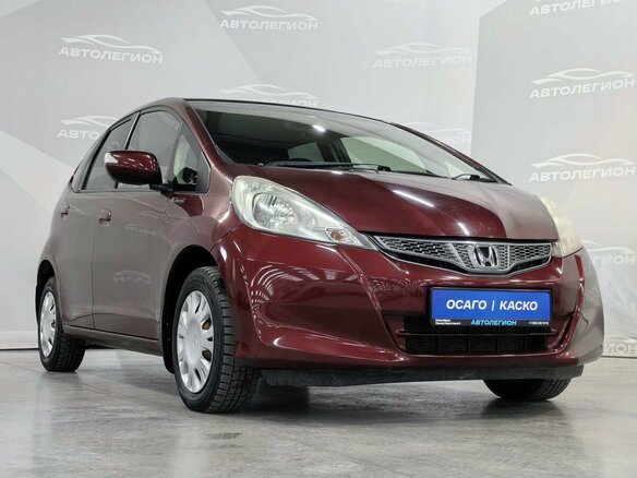 2012 Honda Fit II, красный, 885000 рублей - вид 23