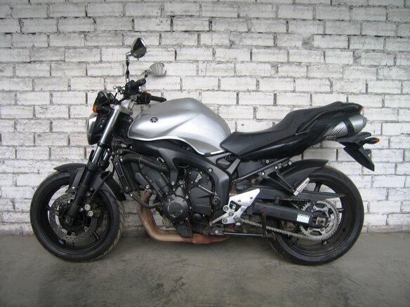 2009 Yamaha FZ6, серый, 430000 рублей - вид 5
