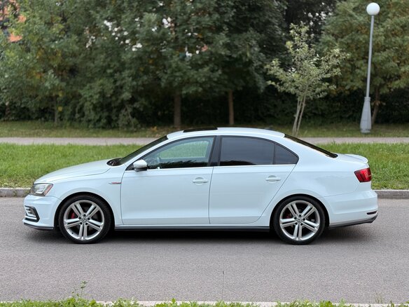 2015 Volkswagen Jetta GLI VI Рестайлинг, белый, 1650000 рублей - вид 7