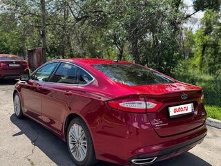2015 Ford Fusion (North America) II, красный, 1450000 рублей, вид 5