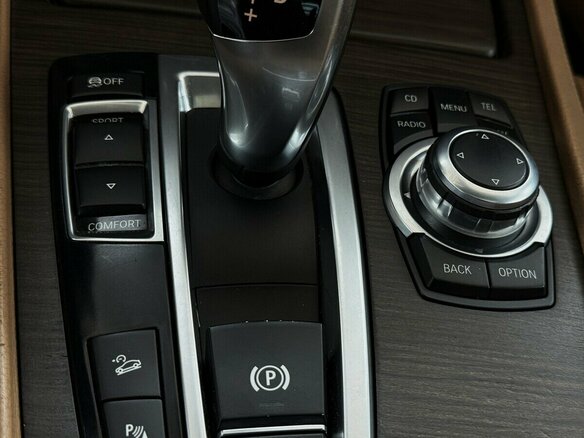 2011 BMW 7 серии 740d V (F01/F02/F04), синий, 1999000 рублей - вид 11
