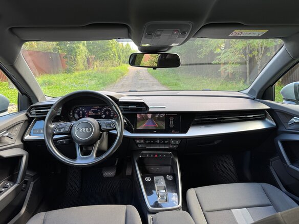 2021 Audi A3 35 TFSI IV (8Y), серый, 1800000 рублей - вид 3