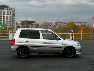 2001 Mazda Demio I (DW), серебристый, 109000 рублей, вид 5