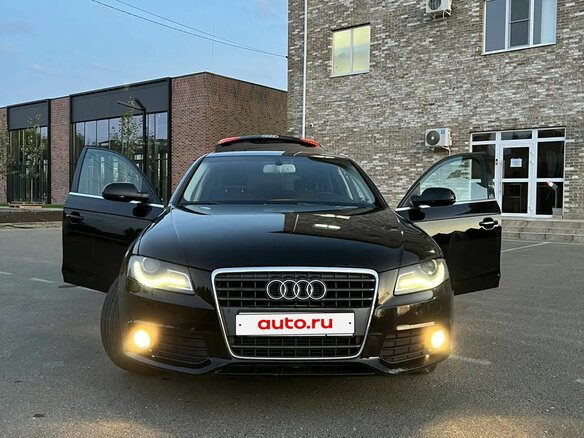 2010 Audi A4 IV (B8), чёрный, 1050000 рублей - вид 3