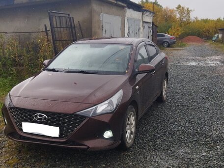 2021 Hyundai Solaris II Рестайлинг, коричневый, 1699000 рублей, вид 1