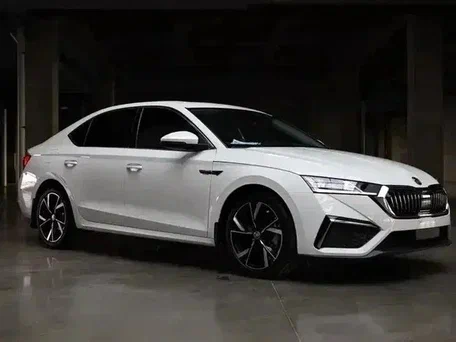 2022 Skoda Octavia IV (A8), белый, 2264000 рублей, вид 3