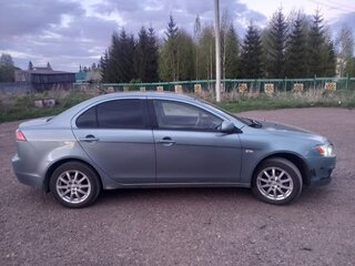 2010 Mitsubishi Lancer X, серый, 700000 рублей, вид 2