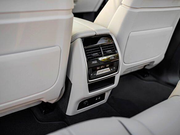 2026 BMW X7 40d I (G07) Рестайлинг, синий, 16990000 рублей - вид 28