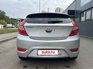 2011 Hyundai Solaris I, серебристый, 599000 рублей, вид 4