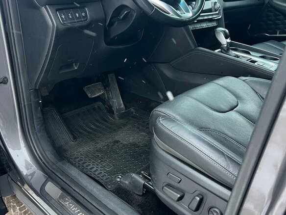 2019 Hyundai Santa Fe IV, серый, 3300000 рублей - вид 13