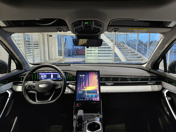 2024 Geely Atlas II, чёрный, 3100000 рублей - вид 13