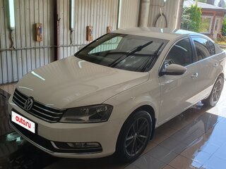 2012 Volkswagen Passat B7, белый, 1350000 рублей, вид 2