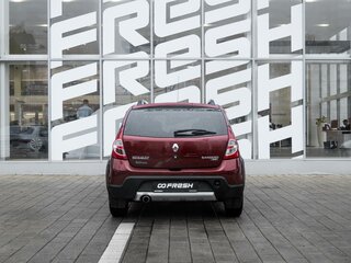 2012 Renault Sandero Stepway I, красный, 740000 рублей, вид 4