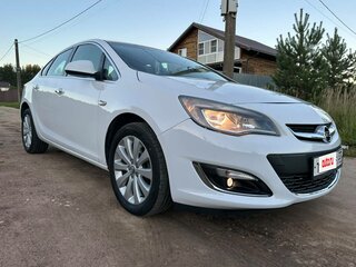 2013 Opel Astra J Рестайлинг, белый, 860000 рублей, вид 2