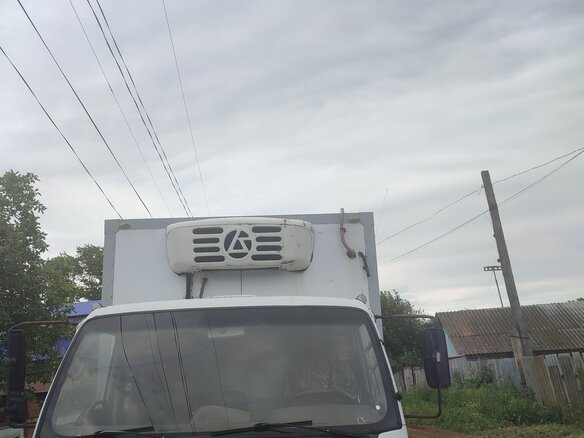 2011 Isuzu Elf (N-series), белый, 1000000 рублей - вид 2