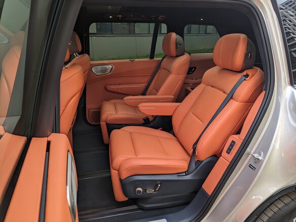 2026 Lynk & Co 900, серебристый, 7670000 рублей - вид 36