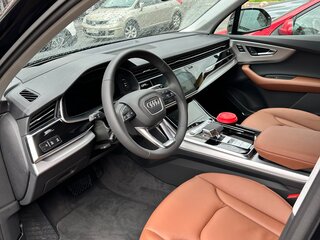 2023 Audi Q7 55 TFSI II (4M) Рестайлинг, чёрный, 10550000 рублей, вид 5